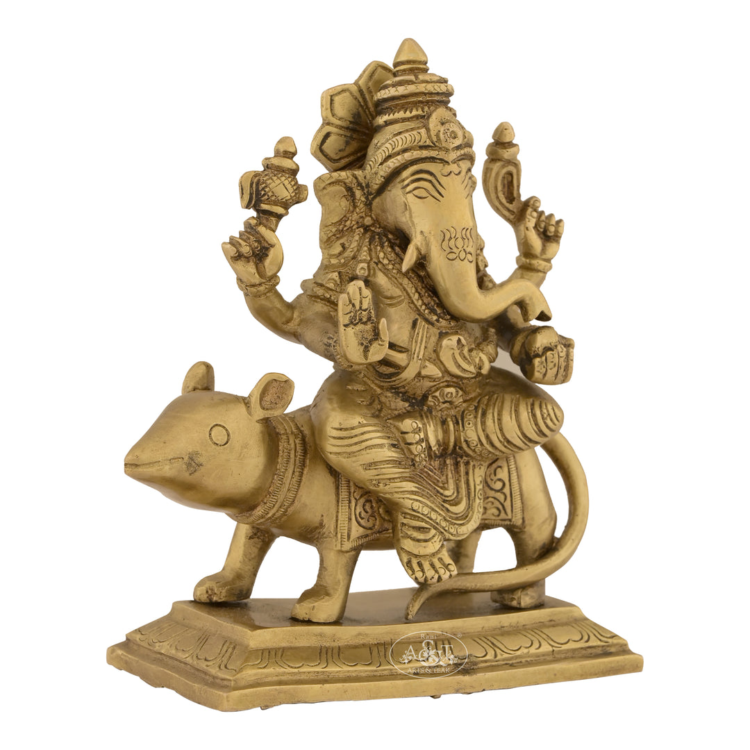 Ganesh seated on mouse