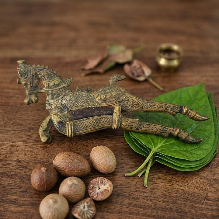 Horse Betel Nut Cutter