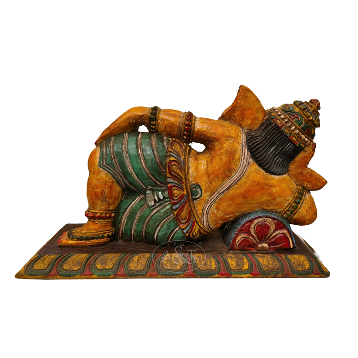 Relaxing Ganesh