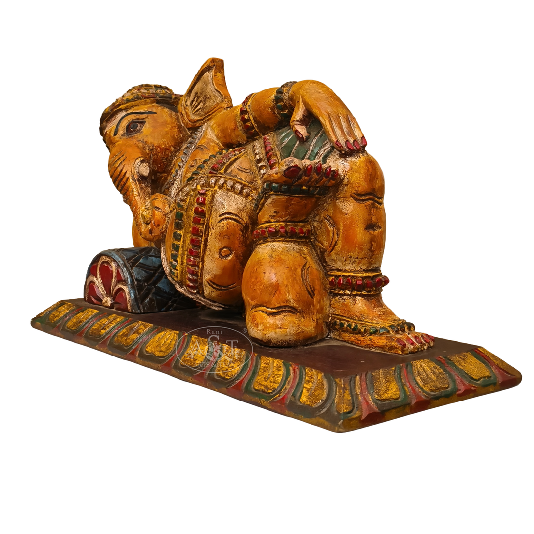 Relaxing Ganesh