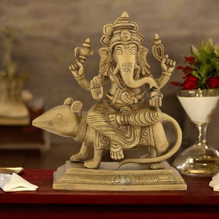 Ganesh seated on mouse