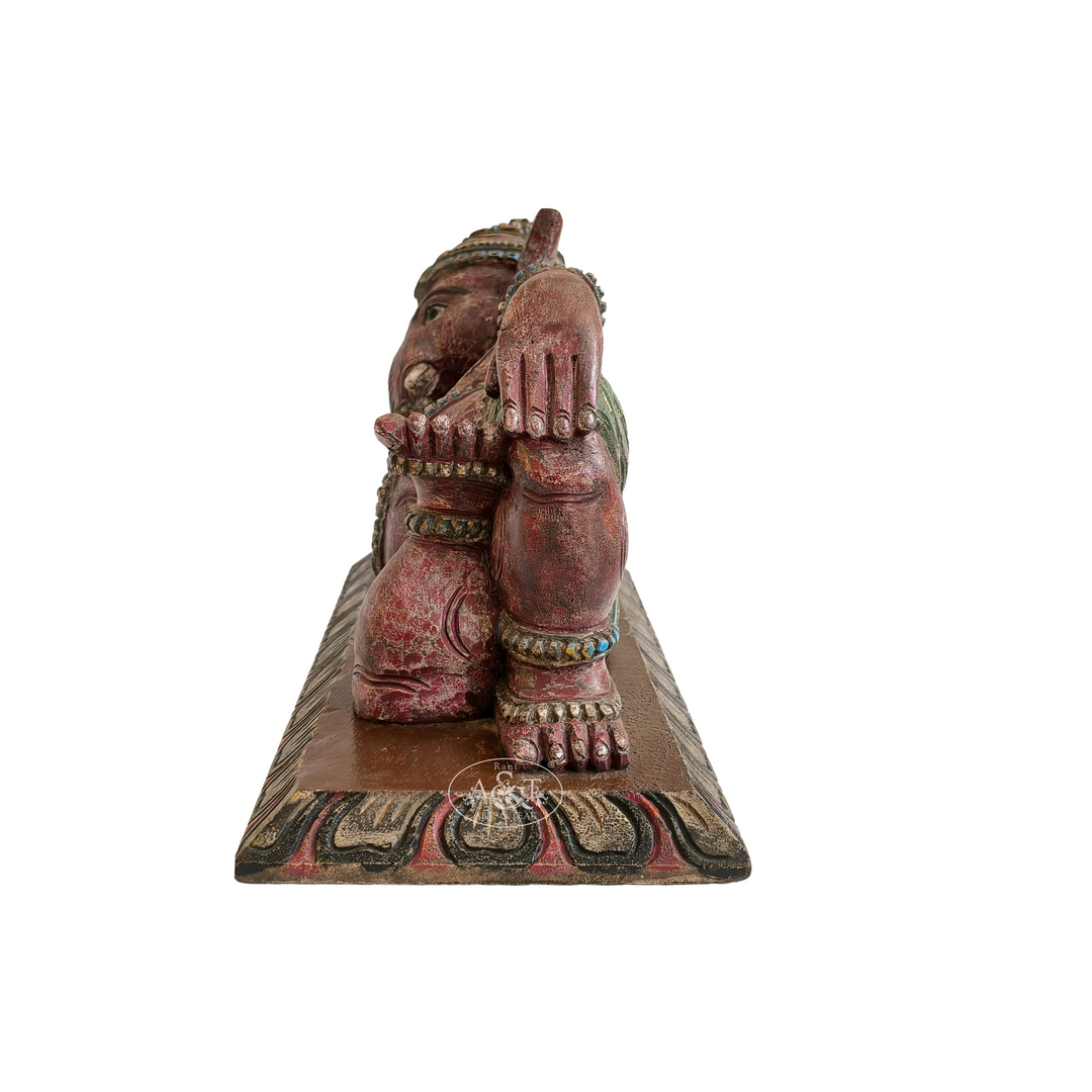 Relaxing Ganesh