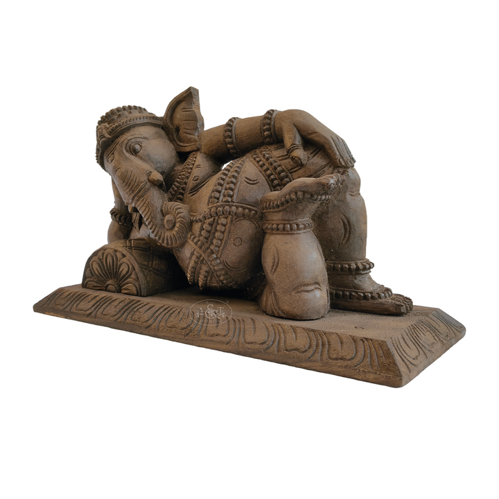 Relaxing Ganesh
