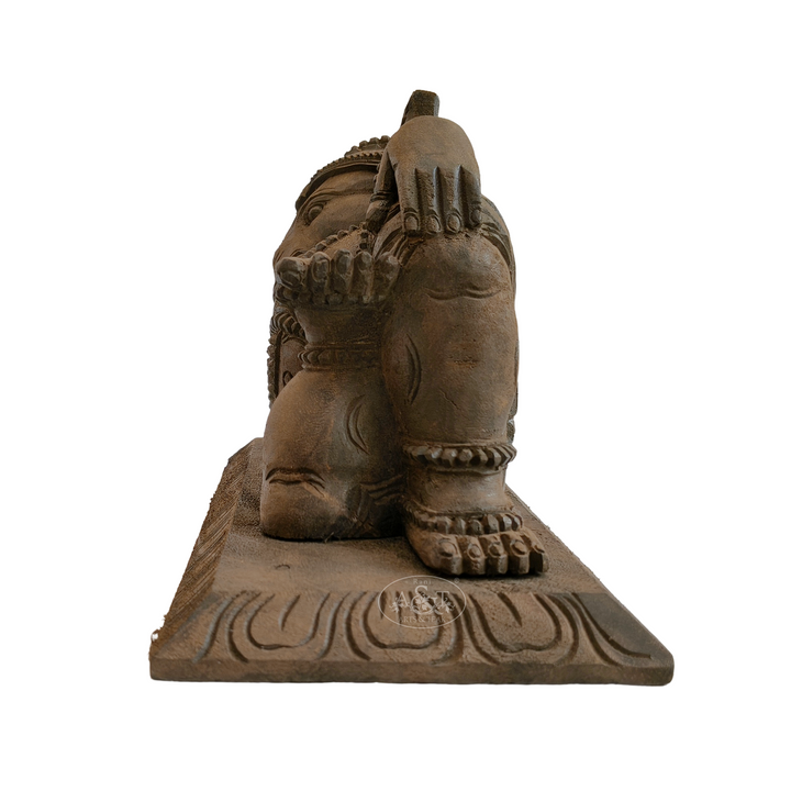 Relaxing Ganesh