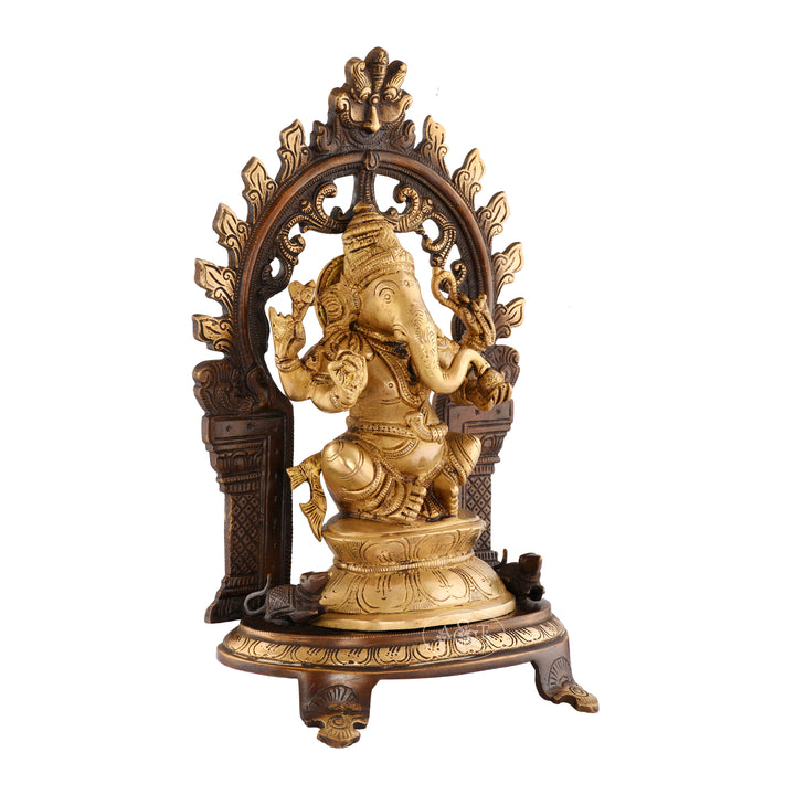 Ganesha with Prabhavali